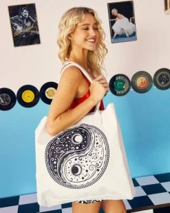 Luna Beach Bag